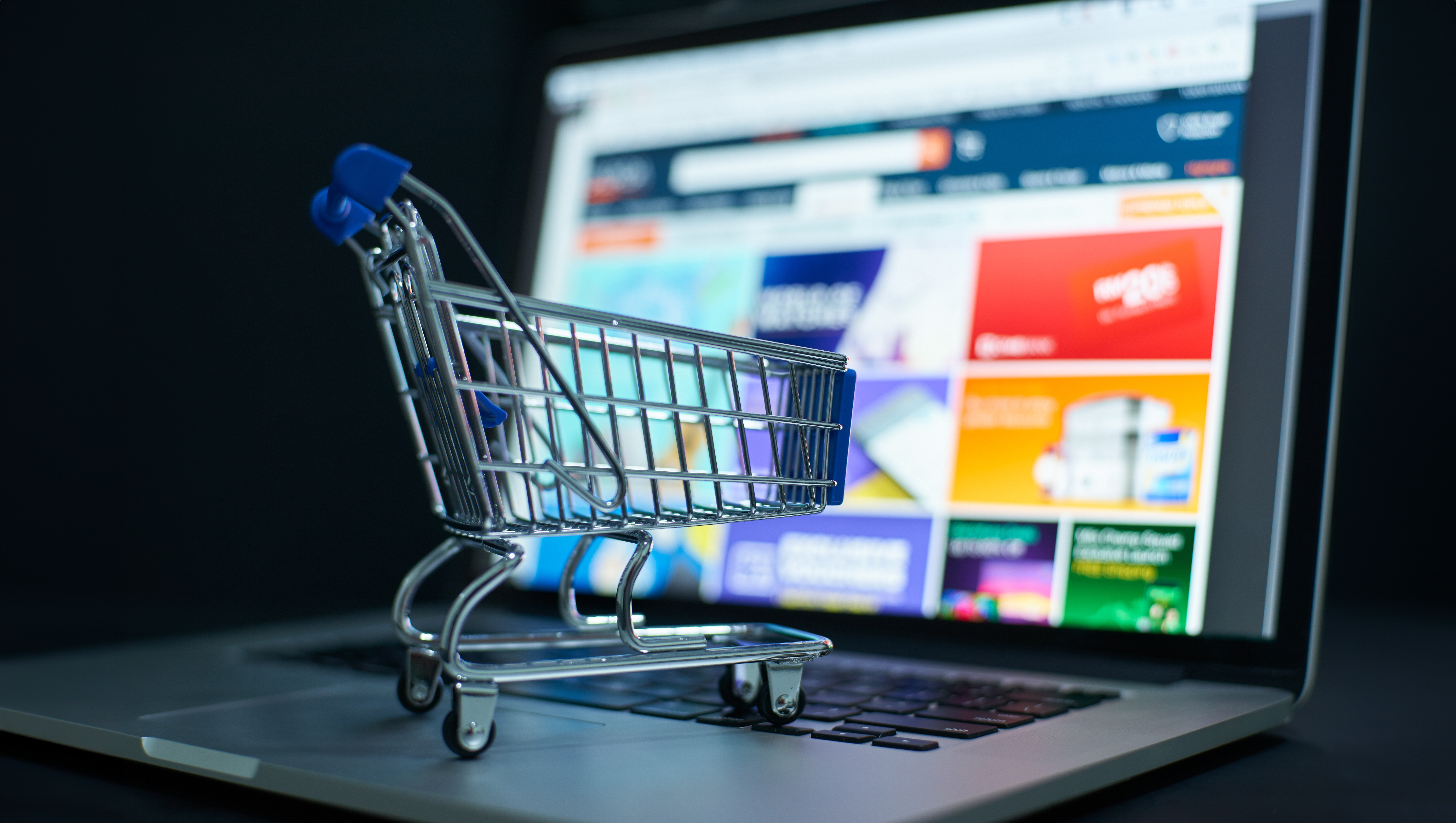 Retail & E-Commerce